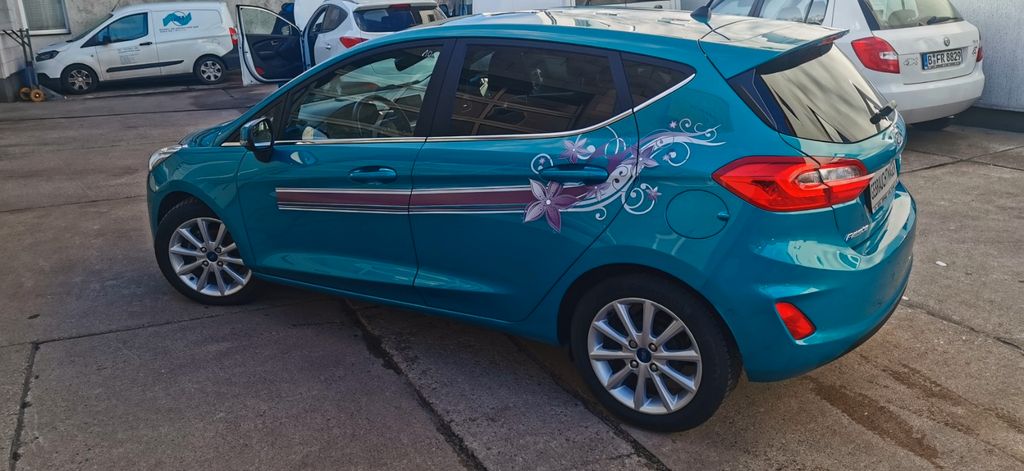 Ford Fiesta 28.800 km 13.490 &euro; Berlin 10319