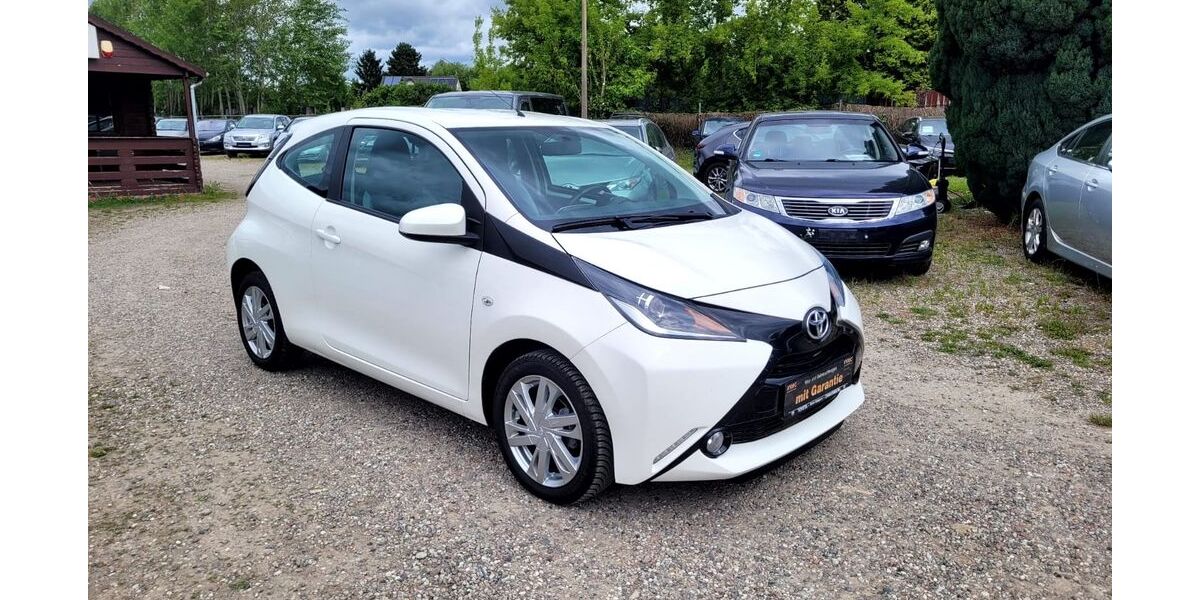 Toyota Aygo (X) 46.000 km 7.490 &euro; Berlin 13127