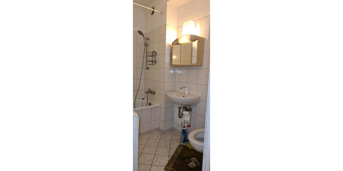 Etagenwohnung Berlin Lichtenberg - 1 Zimmer, 32 m&sup2;, 895&euro; | Angebot:26004822