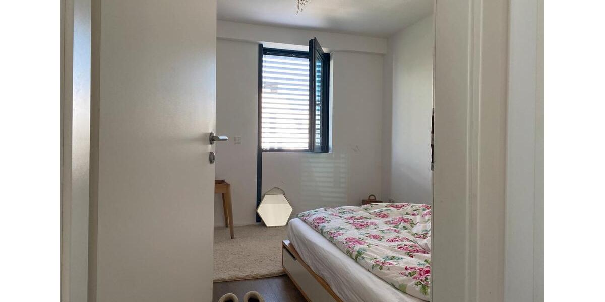 Dachgeschoßwohnung Berlin Lichtenberg - 2 Zimmer, 90 m&sup2;, 1.600&euro; | Angebot:26693587