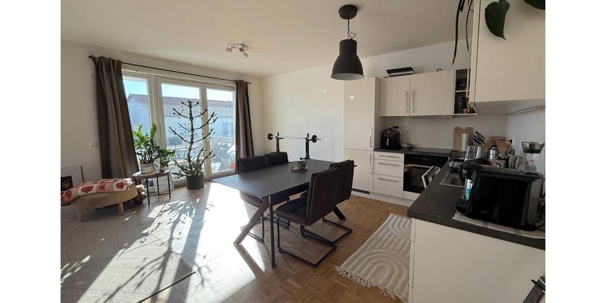 Etagenwohnung Teltow - 2 Zimmer, 76 m&sup2;, 1.215&euro; | Angebot:25883940