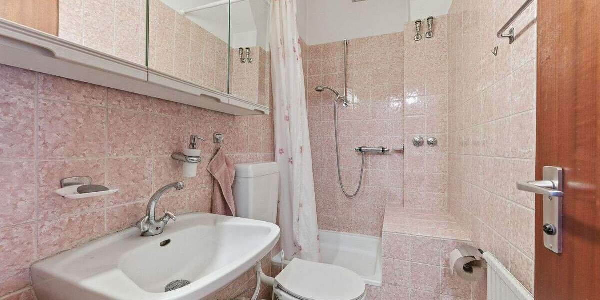 Einfamilienhaus Berlin Marienfelde - 7 Zimmer, 208 m&sup2;, 695.000&euro; | Angebot:25800151