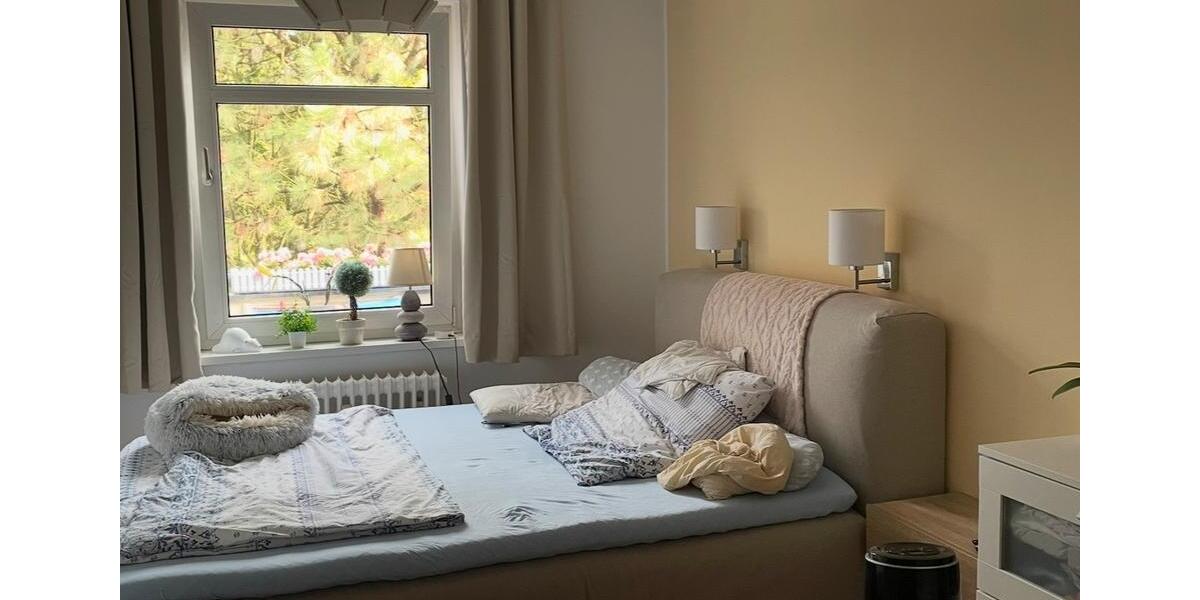 Dachgeschoßwohnung Berlin Steglitz-Zehlendorf - 3 Zimmer, 85 m&sup2;, 1.100&euro; | Angebot:26691829