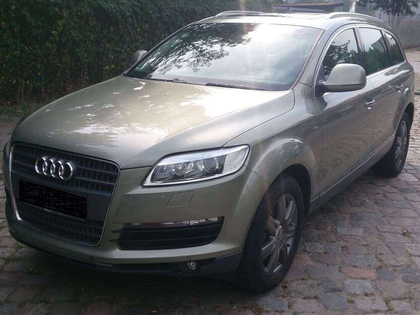Q7