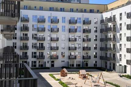 Wohnung zum Mieten in Berlin 1.631,70 € 108.78 m² 4 zimmer