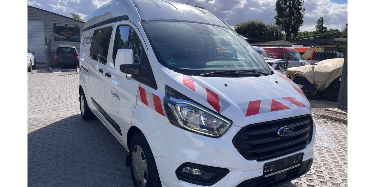 Ford Transit Custom 249.205 km 7.999 &euro; Berlin 14167
