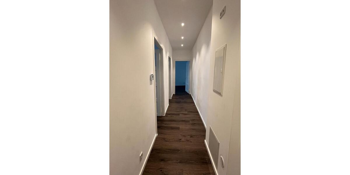 Etagenwohnung Berlin Lichtenberg - 2 Zimmer, 63 m&sup2;, 1.260&euro; | Angebot:26000136