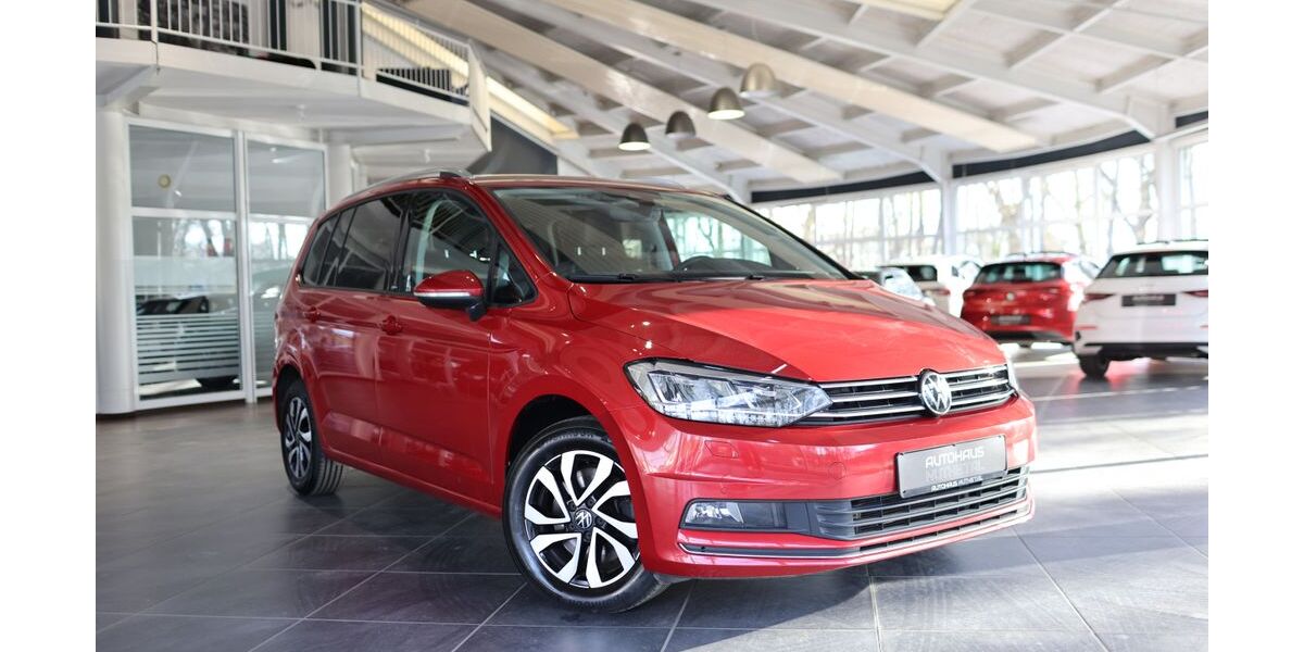 VW Touran 139.934 km 21.980 &euro; Nuthetal 14558
