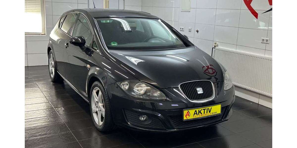 Seat Leon 127.739 km 3.490 &euro; Berlin 12357