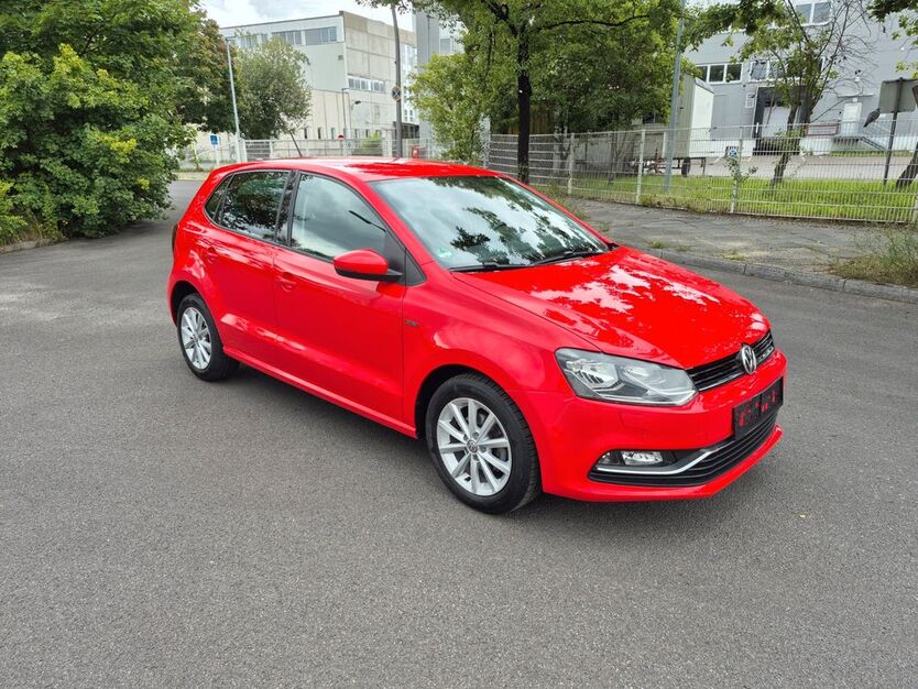 VW Polo 100.000 km 8.450 € Berlin 12305