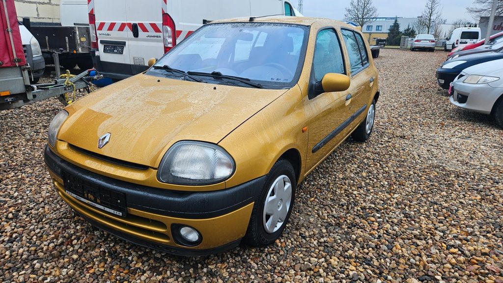 Renault Clio 134.800 km 790 &euro; Rüdersdorf OT Tasdorf 15562
