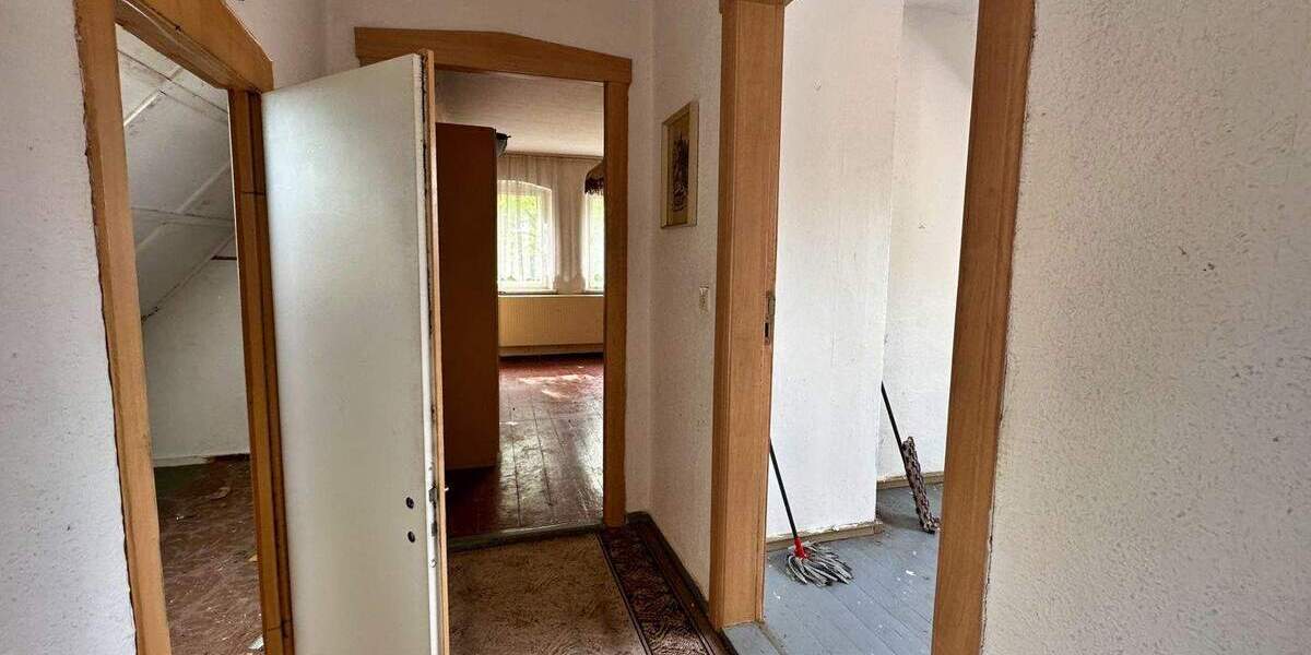 Großes Grundstück am Rande von Berlin bebaut mit einem EFH und Ferienhaus 1 zimmer