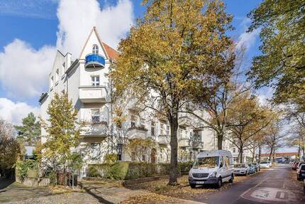 Bezugsfreie 2-Zimmer-Altbau-Dachgeschosswohnung nahe Brosepark 2 zimmer