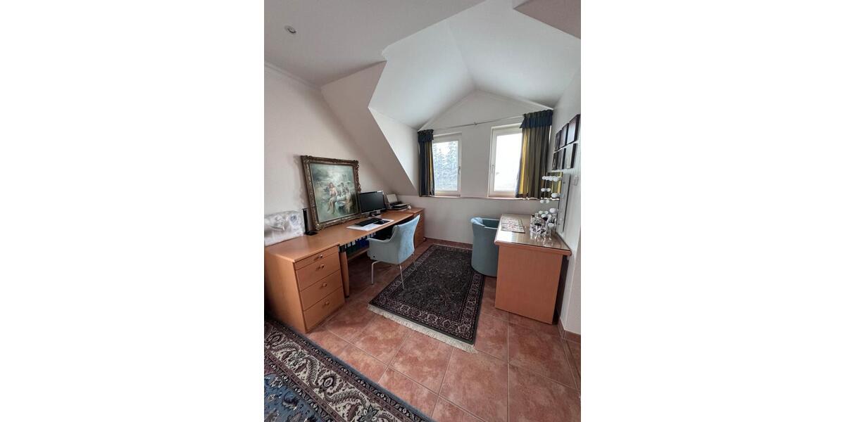 Reihenhaus Berlin Charlottenburg-Wilmersdorf - 3 Zimmer, 152 m&sup2;, 2.100&euro; | Angebot:25267240