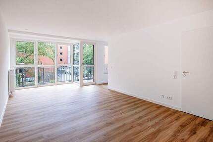 Helle, renovierte 2-Zimmer-Wohnung mit Südwestbalkon und Tiefgaragenstellplatz