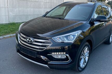 Hyundai SANTA FE 81.000 km 17.999 € Berlin 12057