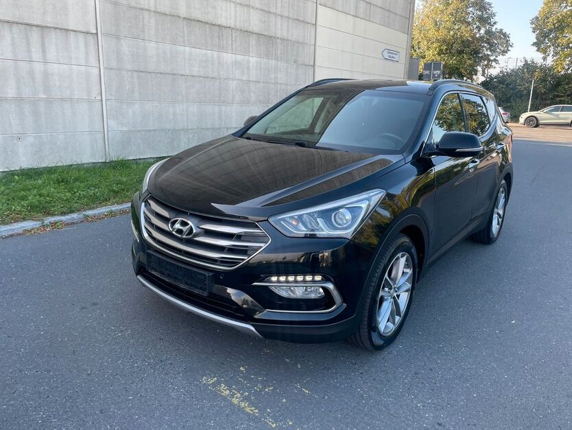Hyundai SANTA FE 81.000 km 17.999 € Berlin 12057