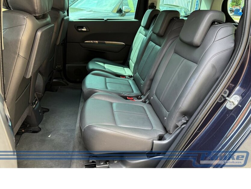 Peugeot 5008 Allure*HU-D*Pano*R-Cam*LED-T*Video*SHZ* 119.822 km 10.990 € Berlin 13187