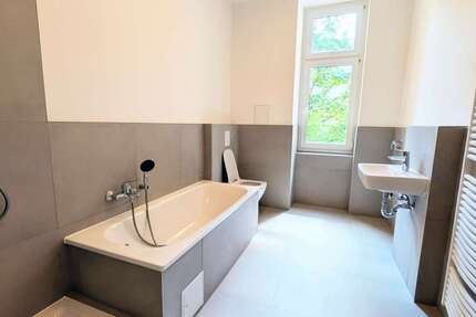 Wohnung Berlin Weißensee - 3 Zimmer, 91 m&sup2;, 1.729&euro; | Angebot:27070768