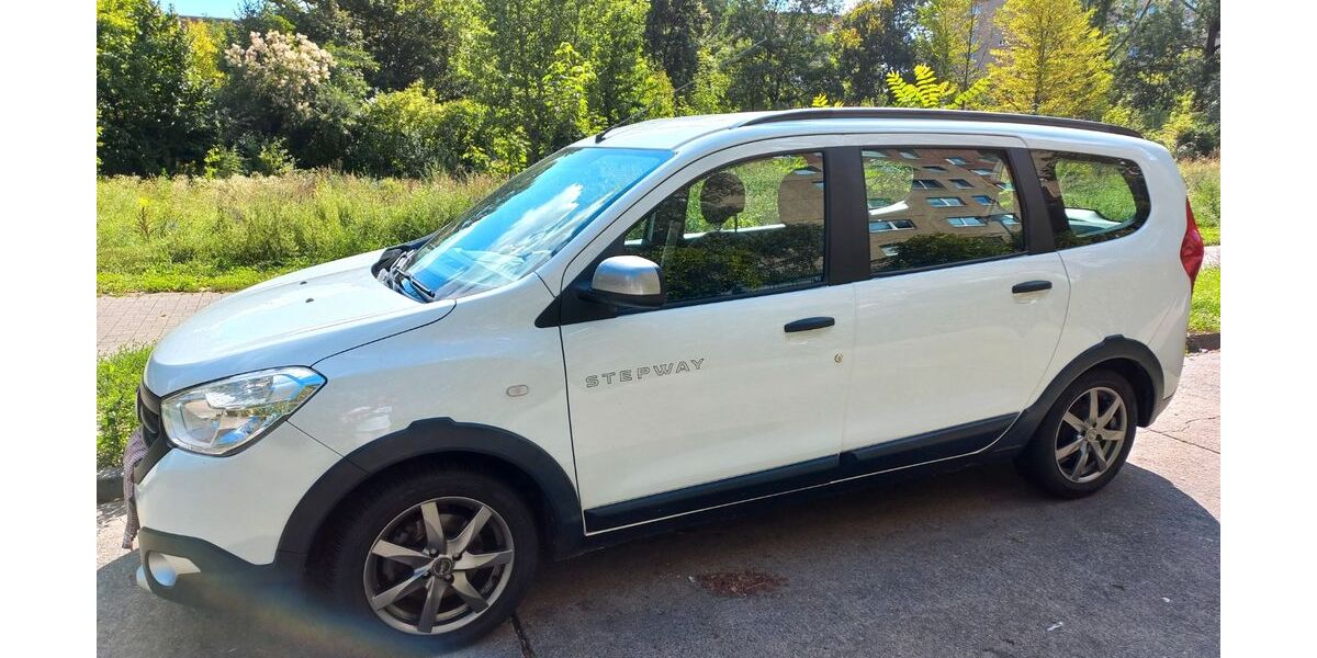 Dacia Lodgy 89.000 km 8.500 &euro; Berlin 12689