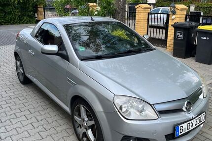 Opel Tigra 159.000 km 3.990 &euro; Berlin 13583