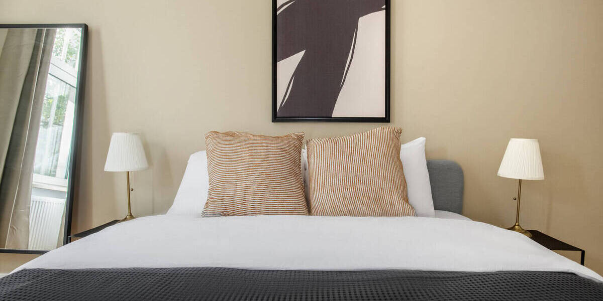 Etagenwohnung Berlin Gesundbrunnen - 3 Zimmer, 87 m&sup2;, 1.290&euro; | Angebot:26039044