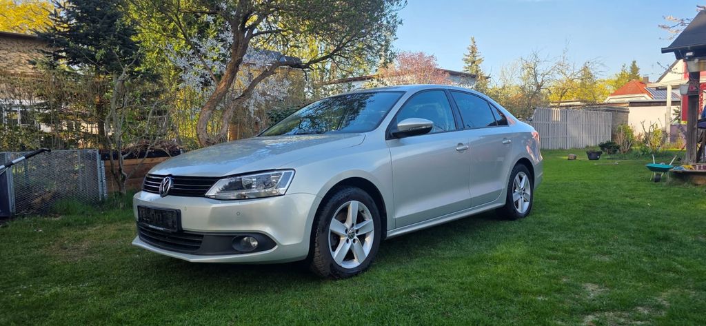 VW Jetta 222.623 km 4.800 &euro; Erkner 15537