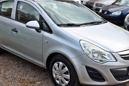Opel Corsa 157.400 km 2.499 € Berlin 13057