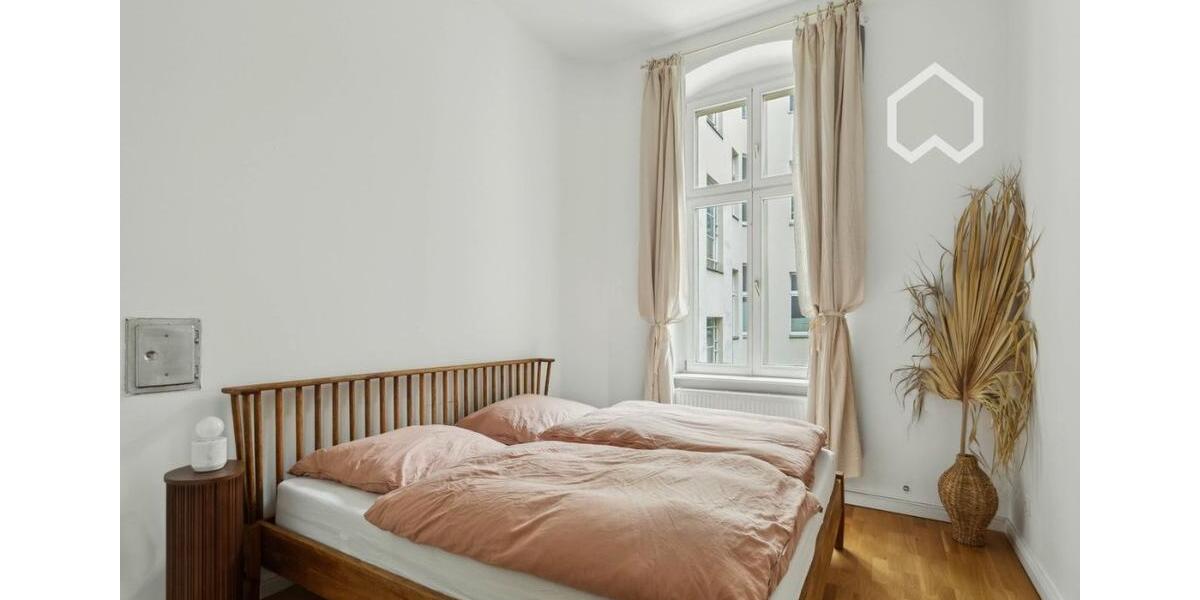 Etagenwohnung Berlin Mitte - 4 Zimmer, 160 m&sup2;, 3.900&euro; | Angebot:25569218