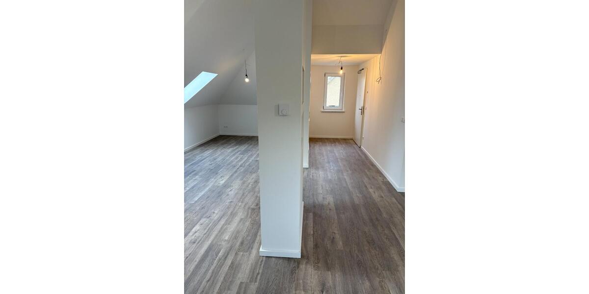 Dachgeschoßwohnung Berlin Reinickendorf - 2 Zimmer, 70 m&sup2;, 1.395&euro; | Angebot:25806504