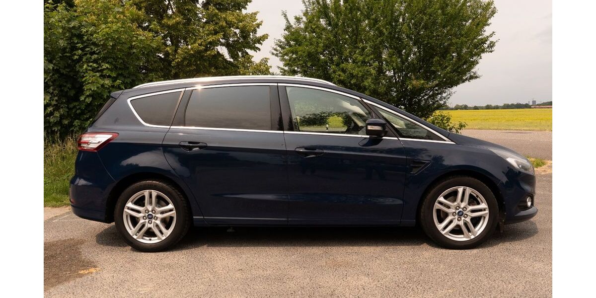 Ford S-Max 141.000 km 16.500 &euro; Berlin 12207