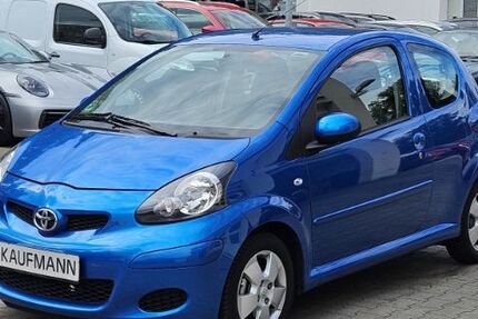 Toyota Aygo (X) 9.585 km 8.890 &euro; Berlin 12247