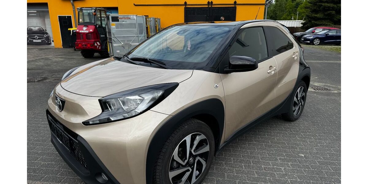 Toyota Aygo (X) 27.495 km 15.980 &euro; Velten 16727
