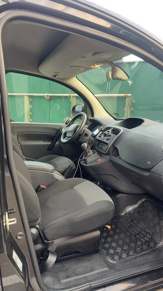 Renault Kangoo 205.322 km 10.200 € Berlin 10178