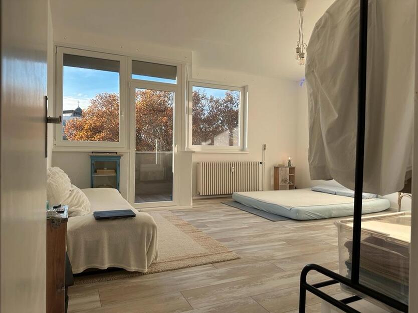 KANALBLICK 37m2 letzte Etage mit Balkon zimmer