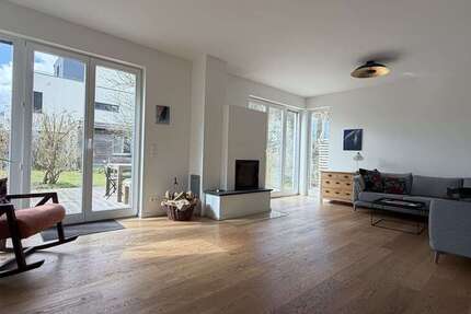 Haus Berlin Steglitz-Zehlendorf - 6 Zimmer, 170 m&sup2;, 4.000&euro; | Angebot:27113529
