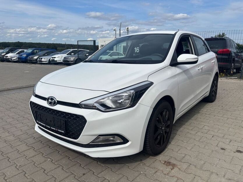 i20