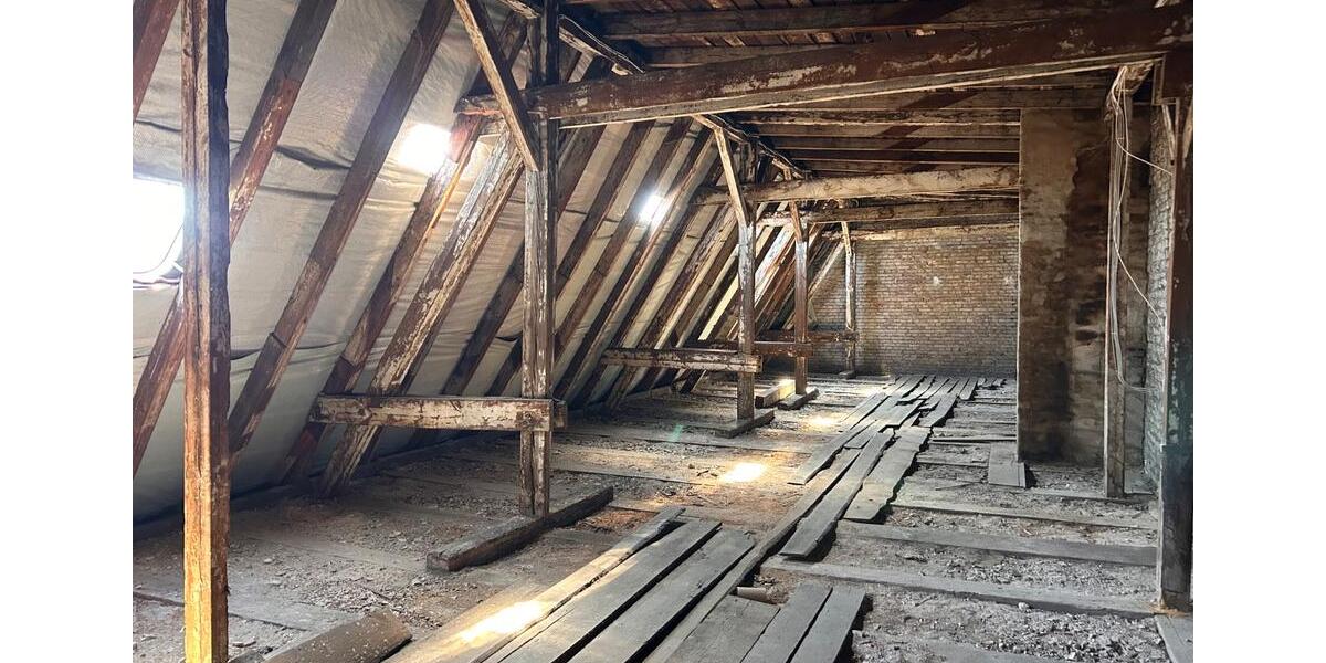 Dachgeschoßwohnung Berlin Mitte - 8 Zimmer, 280 m&sup2;, 698.000&euro; | Angebot:24874672