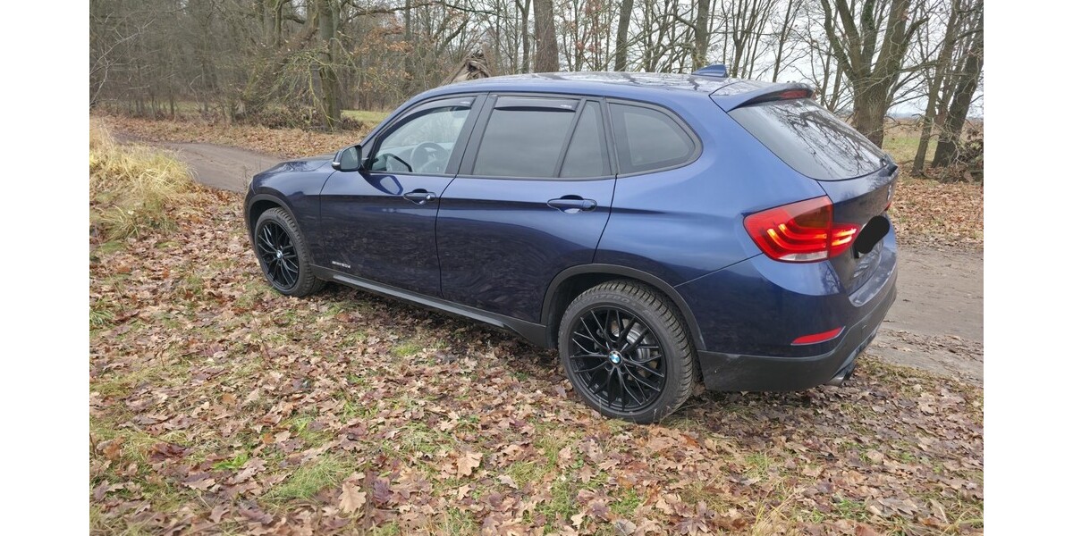BMW X1 242.481 km 9.999 &euro; Berlin 10178