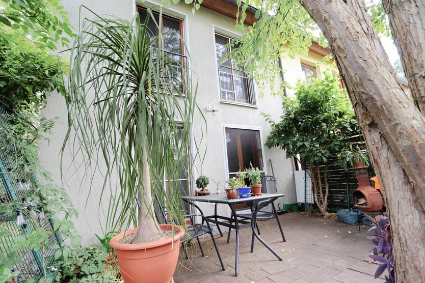 Reihenendhaus - 5 Zimmer - Garten - ca. 15 Min. bis E-Auto Fabrik 5 zimmer