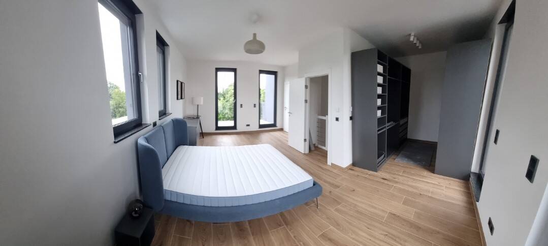 Doppelhaushälfte Berlin Altglienicke - 5 Zimmer, 160 m&sup2;, 2.900&euro; | Angebot:26247801