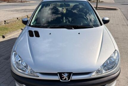 Peugeot 206 120.000 km 2.500 &euro; Potsdam 14473