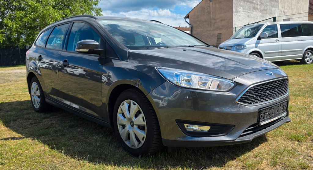Ford Focus 92.819 km 5.590 &euro; Fredersdorf - Vogelsdorf 15370