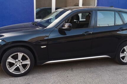 BMW X1 200.000 km 4.499 &euro; Berlin 13405