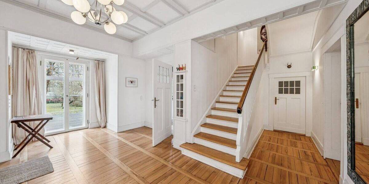 Doppelhaushälfte Berlin Zehlendorf - 9 Zimmer, 253 m&sup2;, 1.750.000&euro; | Angebot:26548196