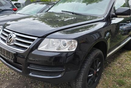 VW Touareg 346.000 km 3.950 &euro; Berlin 10245