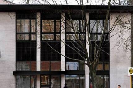 PKW Stellplätze in Berlin Schmargendorf zimmer