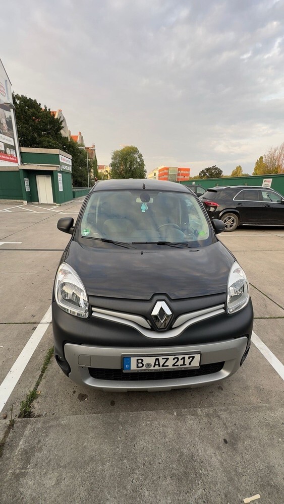 Renault Kangoo 205.322 km 10.200 € Berlin 10178