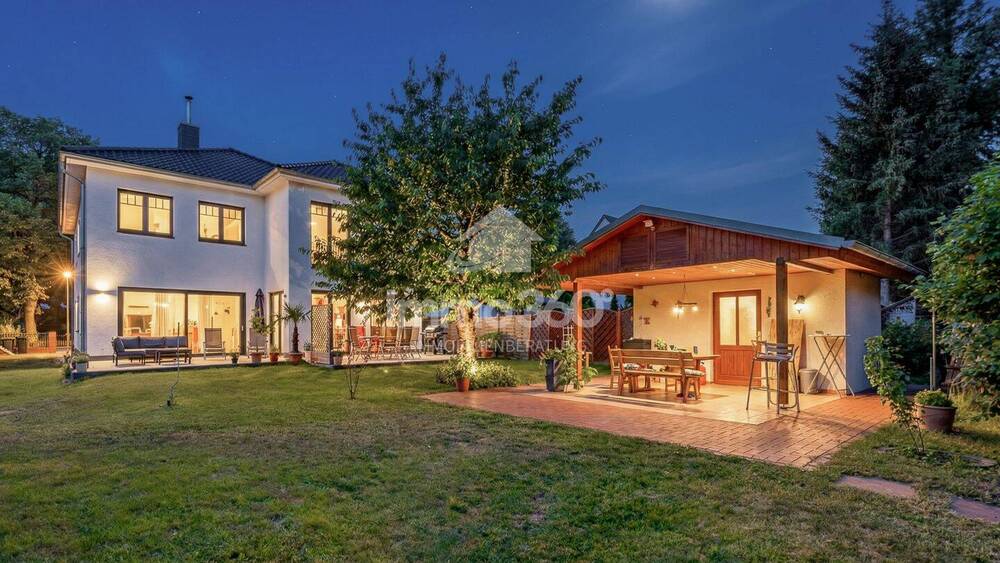 Einfamilienhaus Falkensee - 8 Zimmer, 267 m&sup2;, 1.495.000&euro; | Angebot:25959497