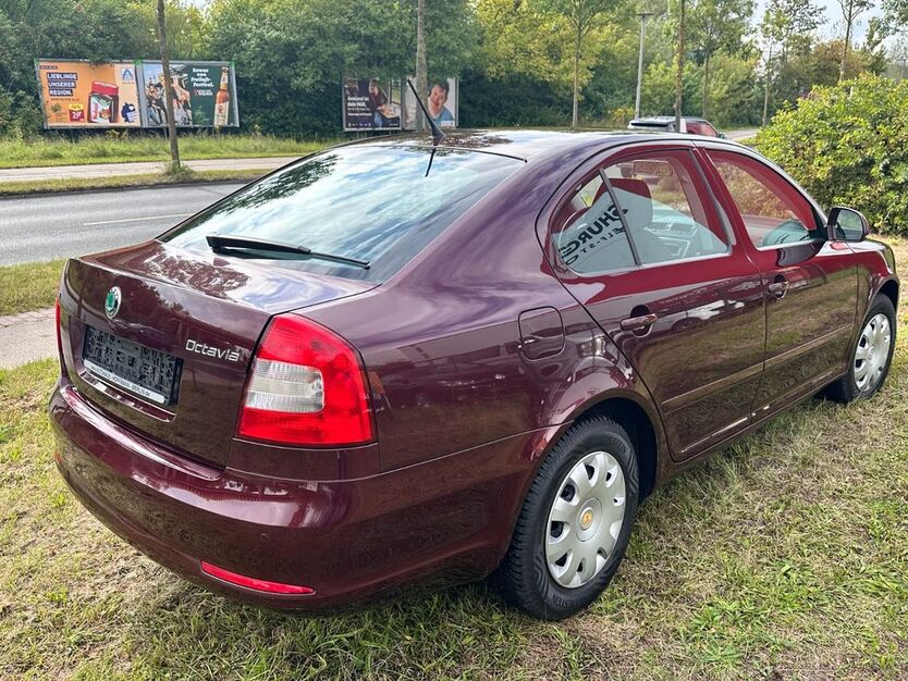 Skoda Octavia 82.296 km 9.200 € Berlin 13057